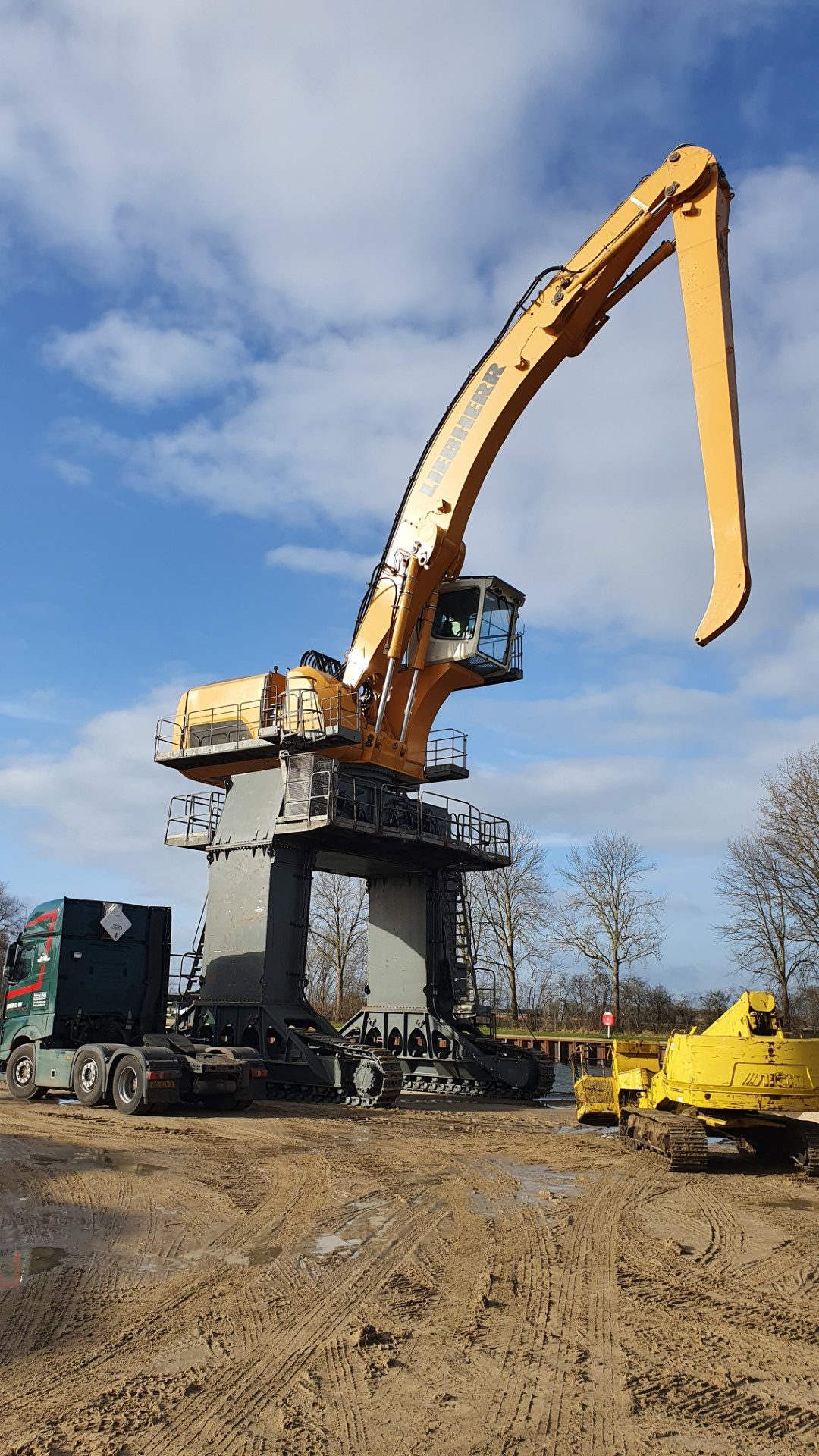 Liebherr LH120C, 2011
Bouwjaar: 2011