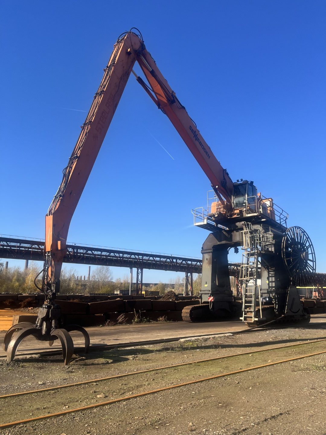 Sennebogen 840 E Gantry

Year of build 2018
160KW
100Meter cable drum