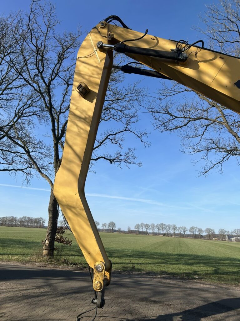 CAT-325-LMH-For-Sale-At-Jan-Kemp-BV-10-Groot