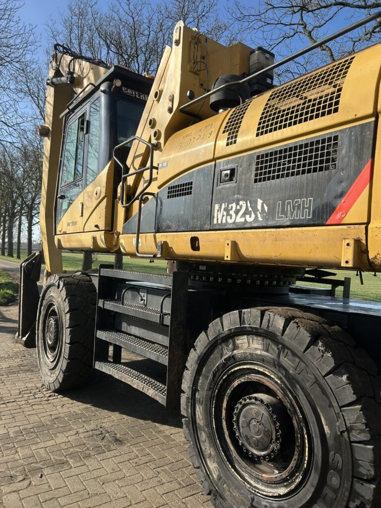 CAT-325-LMH-For-Sale-At-Jan-Kemp-BV-2-Groot