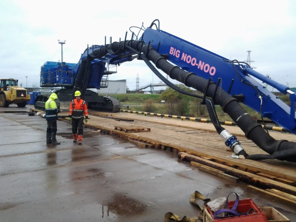 Mantsinen-100RHC-sold-by-Jan-Kemp-BV-Hitachi-ZX800-long-reach-15