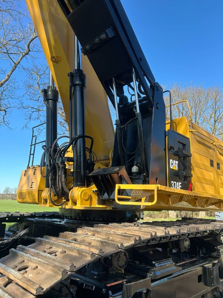 cat-374-f,907f4cf1