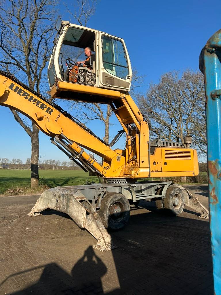 liebherr-a-924-c-litronic,c48915e3