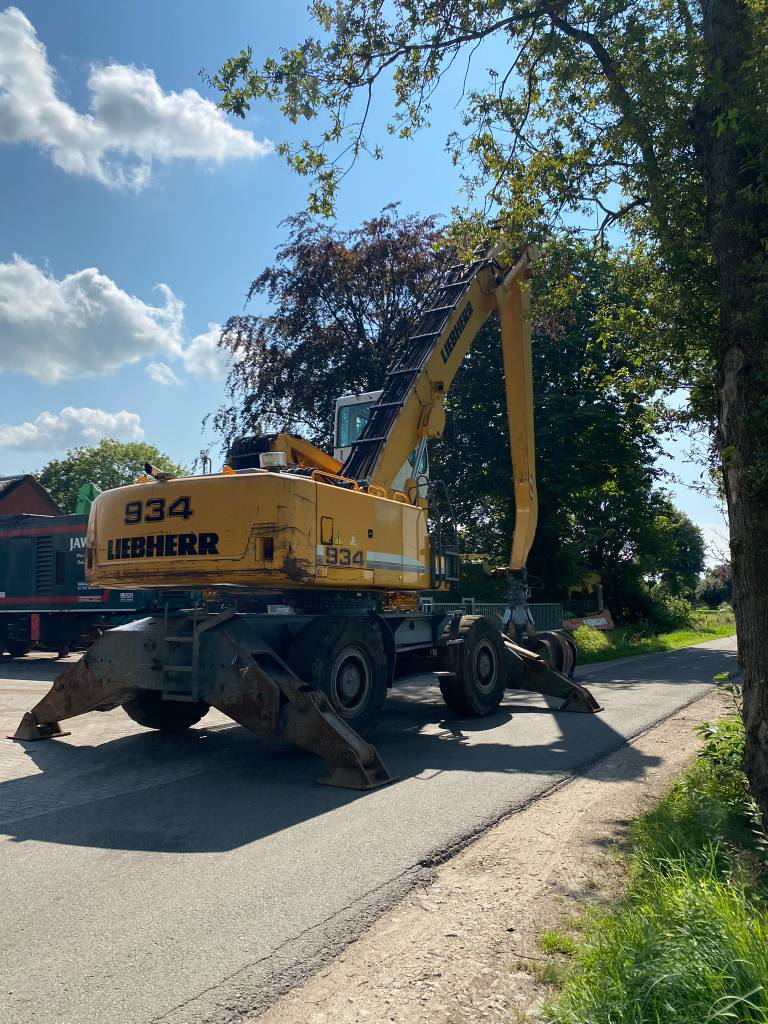 liebherr-a-934-c-hd-litronic-4