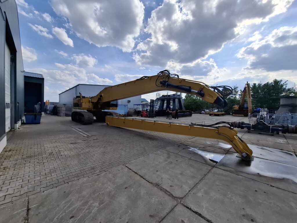 CAT 374D -For Sale At Jan Kemp BV- (1)