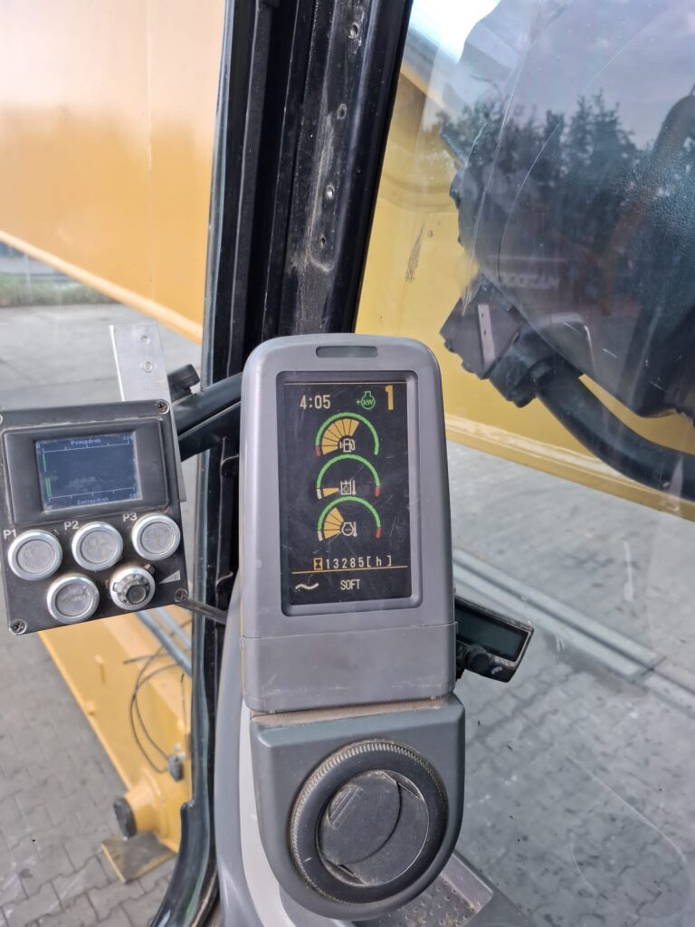 CAT 374D -For Sale At Jan Kemp BV- (17)